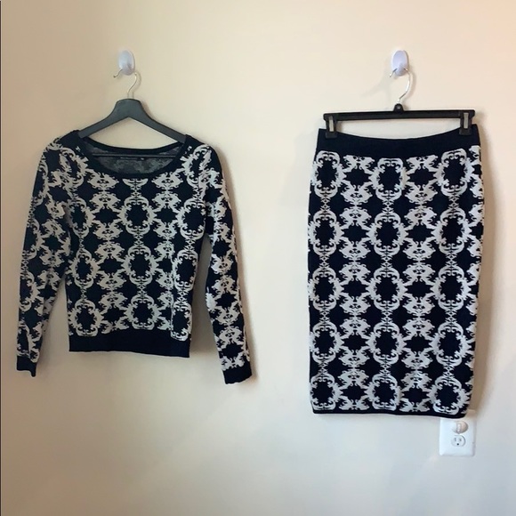 New York & Company Dresses & Skirts - NY&Co navy and silver sweater & skirt set⭐️⭐️⭐️⭐️